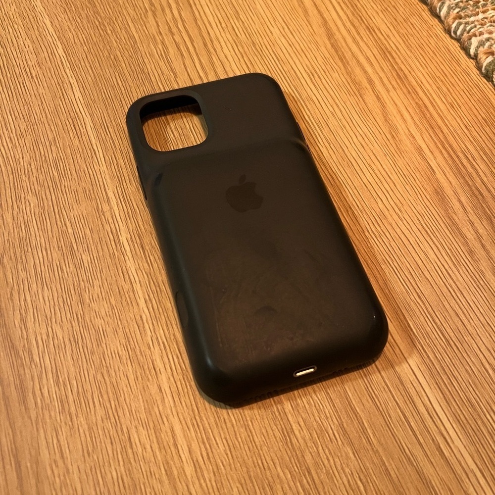iPhone Charging Case